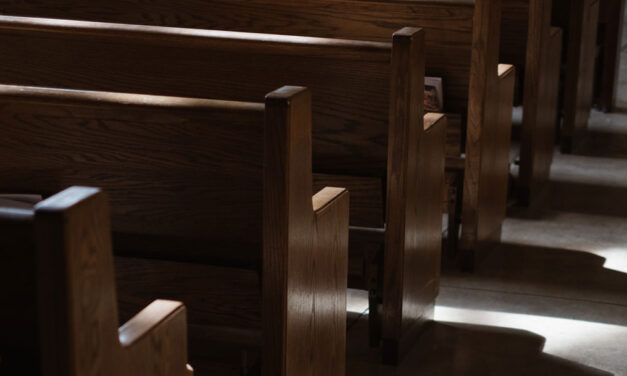 Caminhar em Igreja