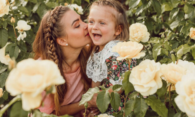 Espalha à tua volta o perfume das rosas…
