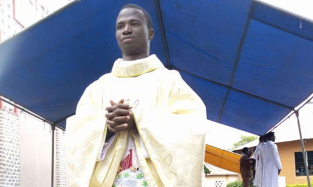 Sacerdote de Cristo