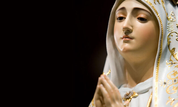 Maria concede a graça da santidade.