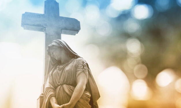 De pé com os olhos e o Coração postos em Ti, Jesus.