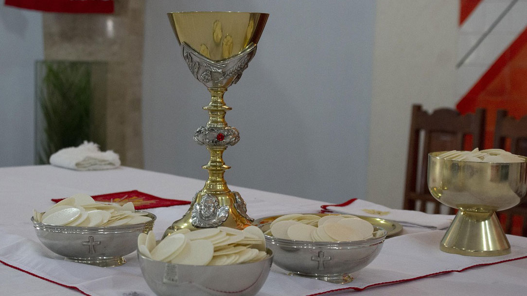 Cristo está no altar