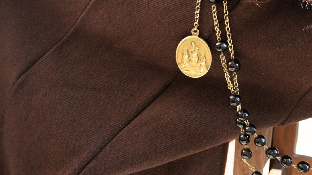 Encomendar-nos à Santíssima Virgem