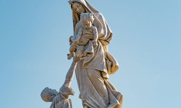 Maria à luz de Cristo