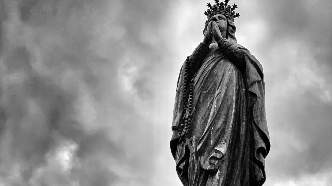 Maria, Mãe da Igreja Universal