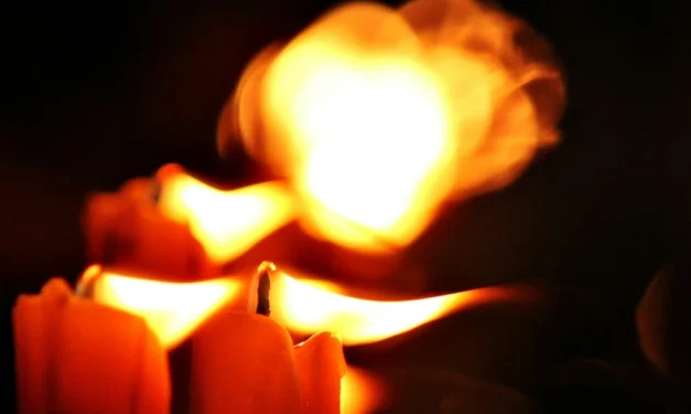A sua Ressurreição é fonte de luz e de esperança