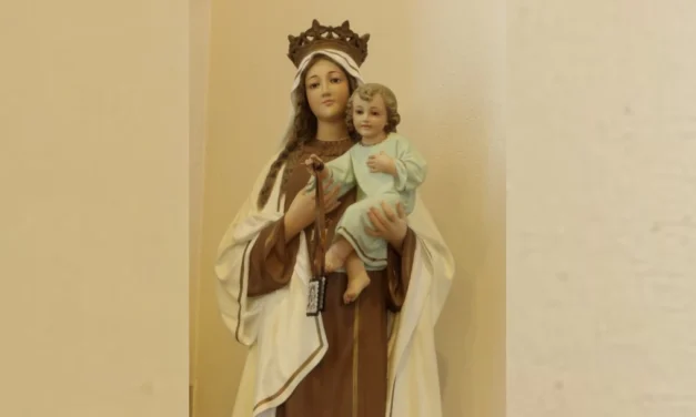 Mãe do Carmelo!